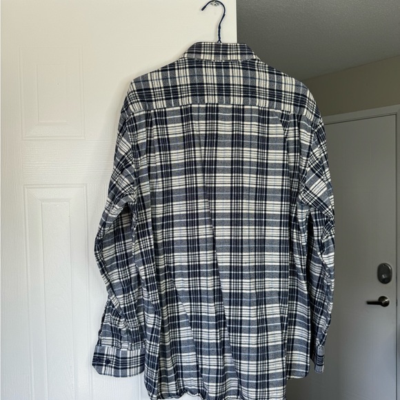 Giacomo Plaid Twill Button-Up Flannel
Size: M
color: Blue - Picture 2 of 6